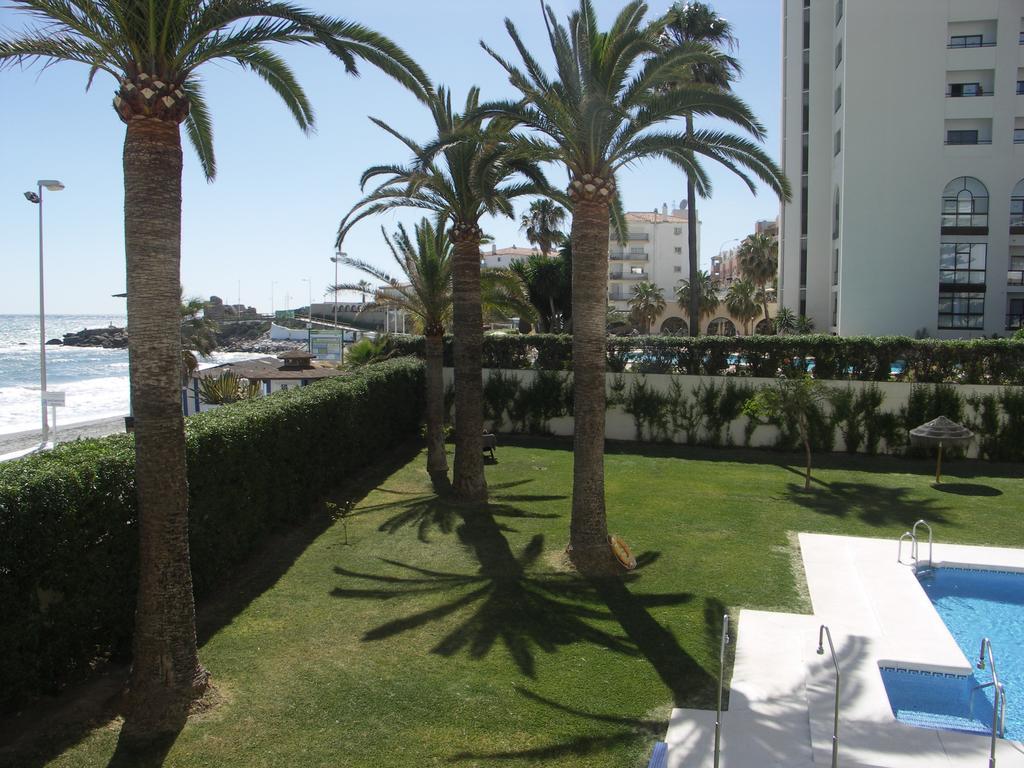 Apartamentos Lual Torrecilla Nerja Habitación foto