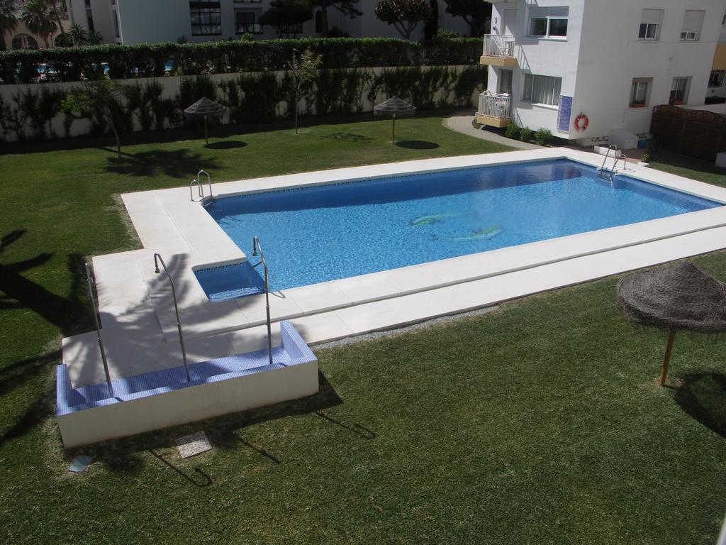 Apartamentos Lual Torrecilla Nerja Habitación foto